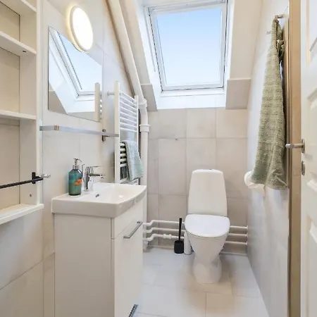 Ama Hyg Atelier Copenhagen-lovely Floor -near Airport-metro And The Lejlighed