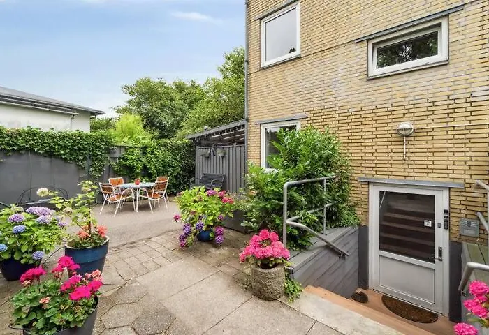 Ama Hyg Atelier Copenhagen-lovely Floor -near Airport-metro And The Copenhagen